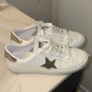 Vintage Havana White and Silver Women's Shoes